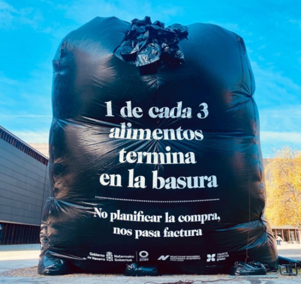 La bolsa gigante que se instalará en las localidades de Pamplona y Tafalla durante el mes de noviembre